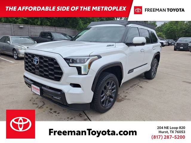 2023 Toyota Sequoia Platinum 4WD photo
