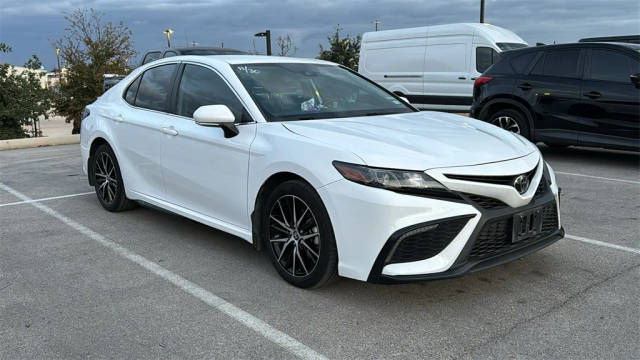 2023 Toyota Camry SE FWD photo