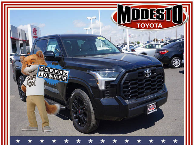 2023 Toyota Tundra SR5 4WD photo