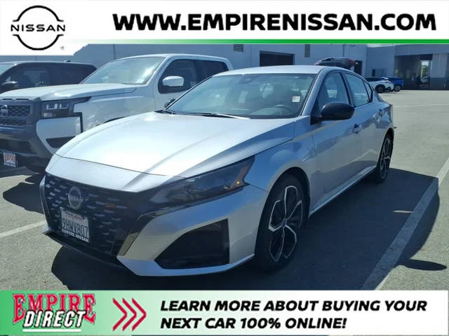 2023 Nissan Altima 2.5 SR FWD photo
