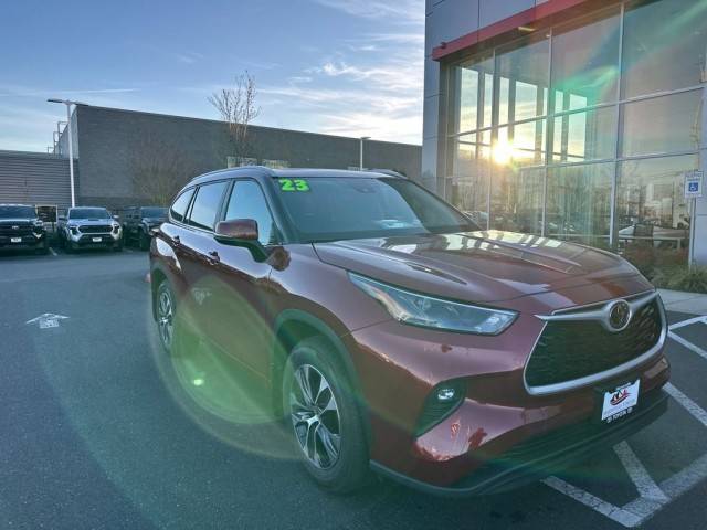 2023 Toyota Highlander XLE AWD photo