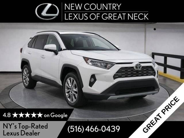 2021 Toyota RAV4 LE FWD photo