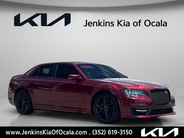 2023 Chrysler 300 300C RWD photo