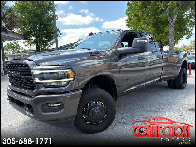 2023 Ram 3500 Big Horn 4WD photo