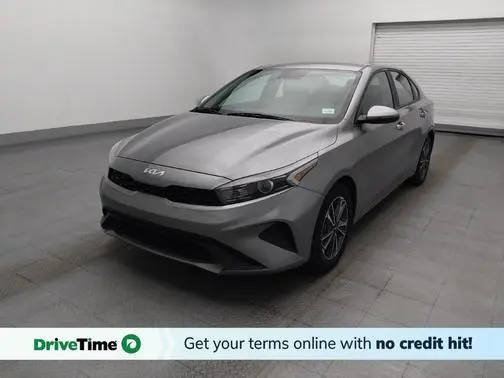 2023 Kia Forte LXS FWD photo