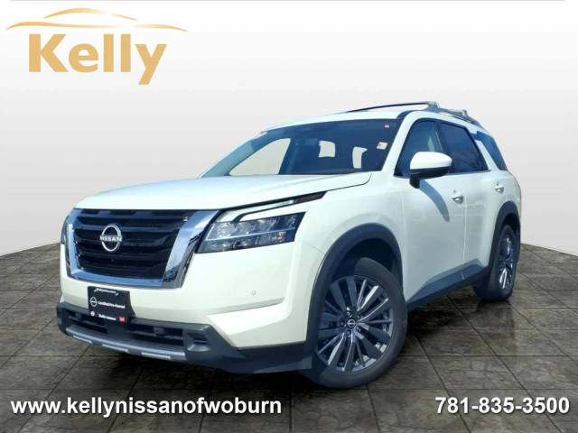 2023 Nissan Pathfinder SL 4WD photo