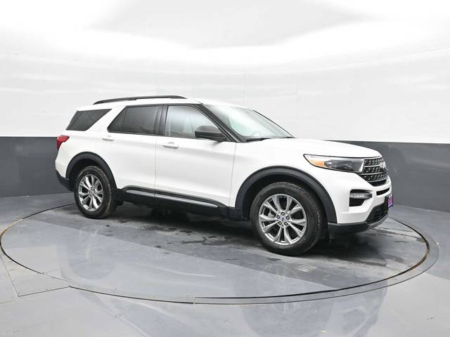 2023 Ford Explorer XLT 4WD photo