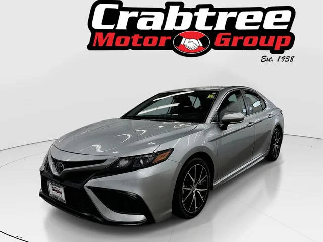 2023 Toyota Camry Hybrid SE FWD photo