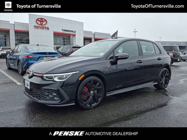 2023 Volkswagen Golf GTI SE FWD photo