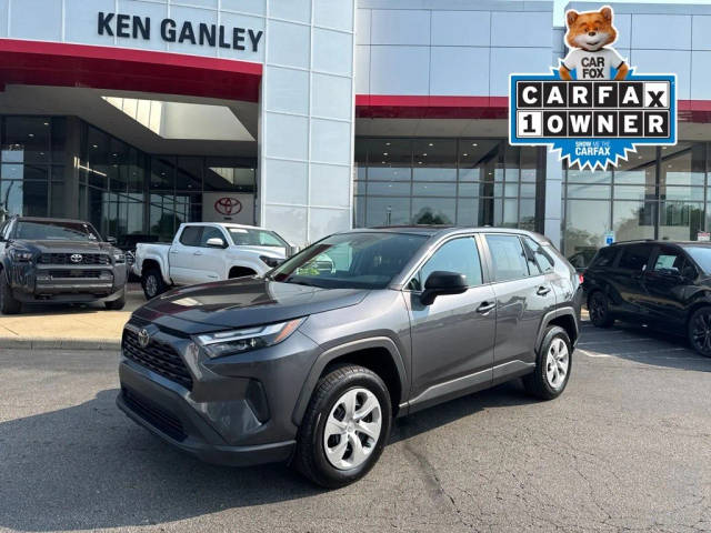 2023 Toyota RAV4 LE AWD photo
