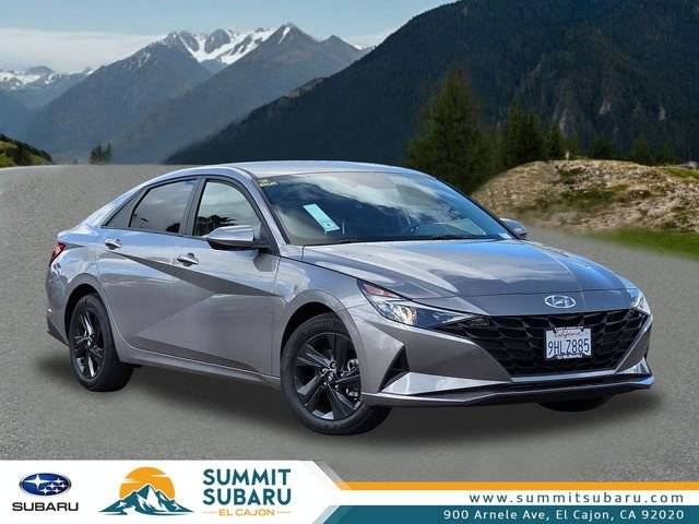 2023 Hyundai Elantra SEL FWD photo