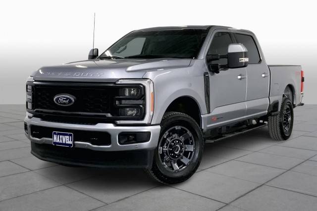 2023 Ford F-250 Super Duty LARIAT 4WD photo