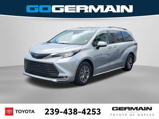 2022 Toyota Sienna XLE FWD photo