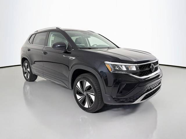 2023 Volkswagen Taos SE AWD photo
