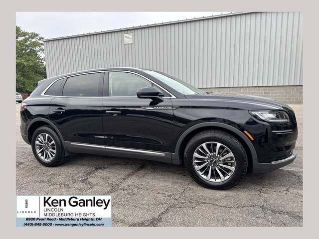2023 Lincoln Nautilus Standard AWD photo