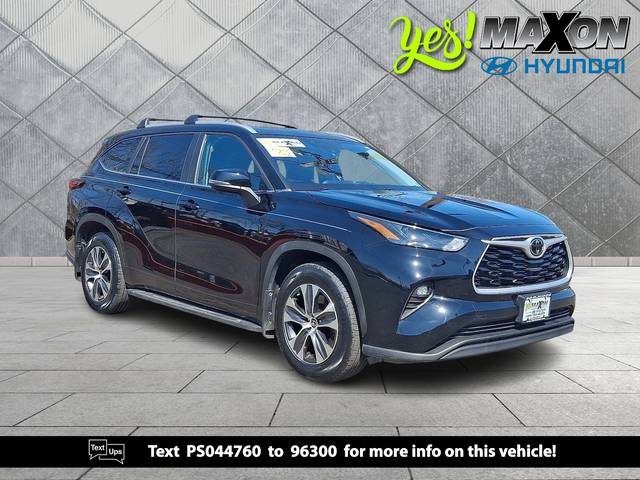 2023 Toyota Highlander XLE AWD photo