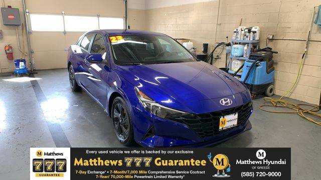 2023 Hyundai Elantra SEL FWD photo