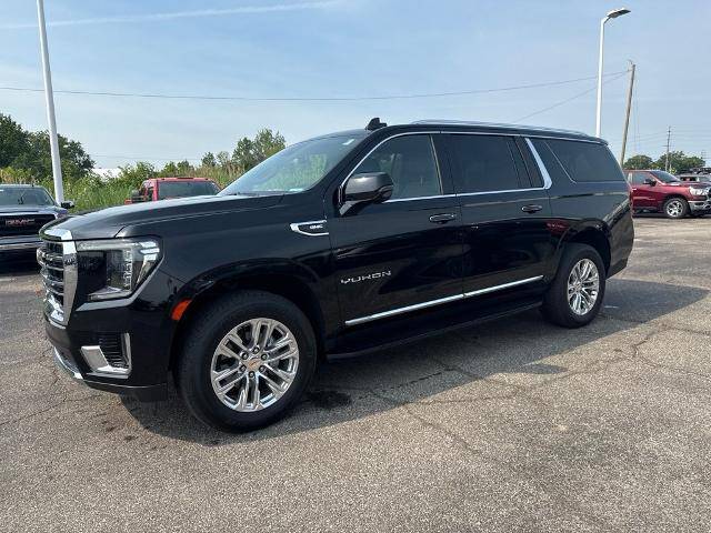 2023 GMC Yukon XL SLT 4WD photo