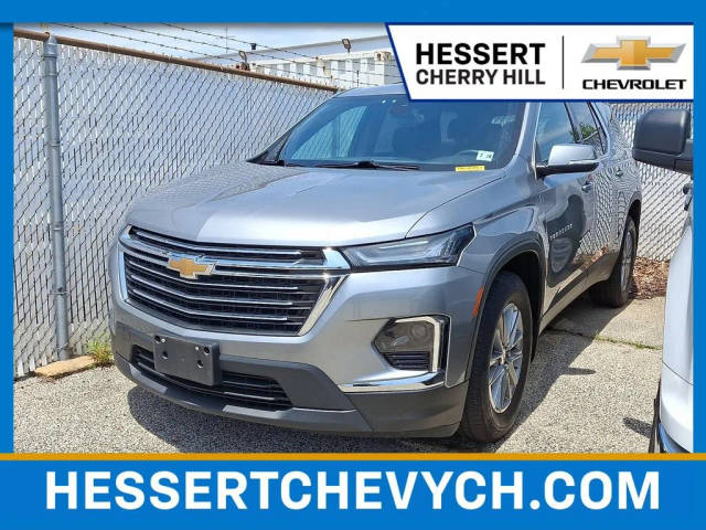 2023 Chevrolet Traverse LT Cloth FWD photo