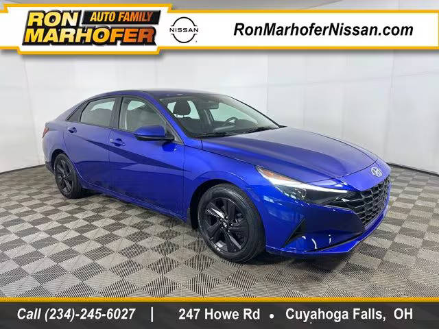 2023 Hyundai Elantra SEL FWD photo