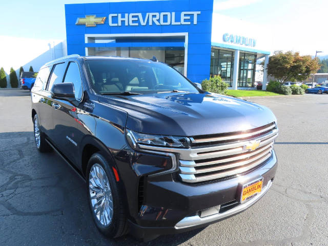 2023 Chevrolet Suburban High Country 4WD photo