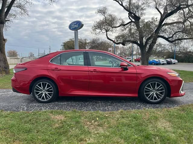 2023 Toyota Camry XLE FWD photo
