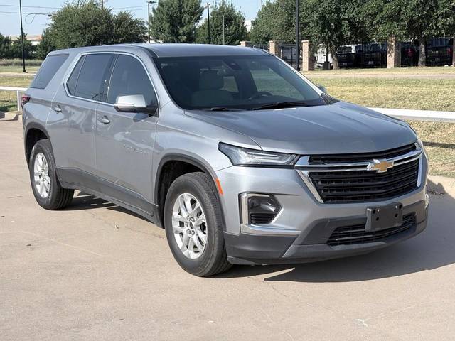 2023 Chevrolet Traverse LS FWD photo