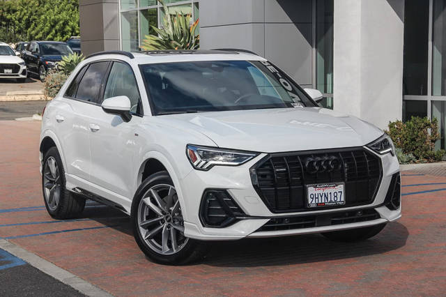 2023 Audi Q3 S line Premium AWD photo