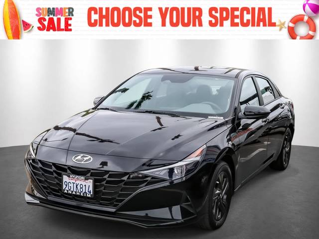2023 Hyundai Elantra SEL FWD photo