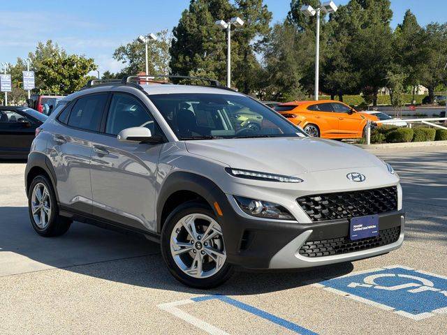 2023 Hyundai Kona SEL FWD photo