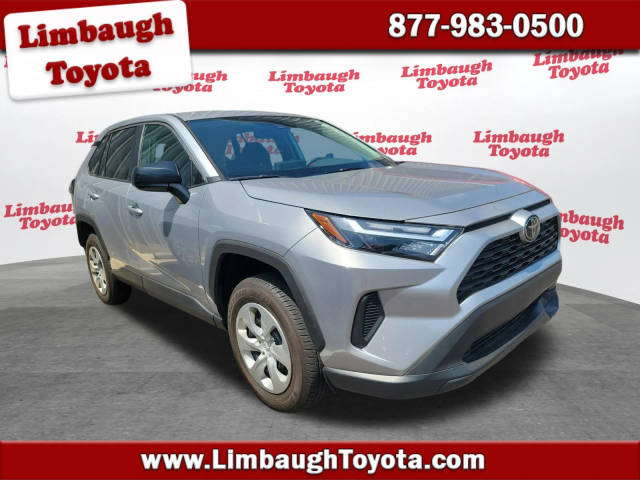 2023 Toyota RAV4 LE FWD photo