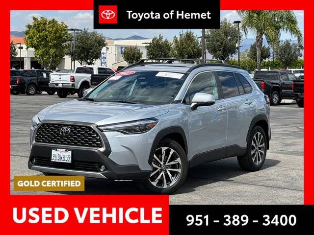 2023 Toyota Corolla Cross XLE FWD photo