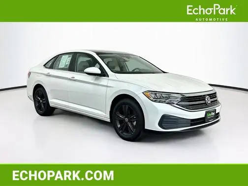 2023 Volkswagen Jetta SE FWD photo