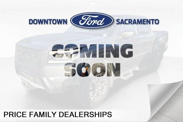 2023 Nissan Frontier PRO-4X 4WD photo