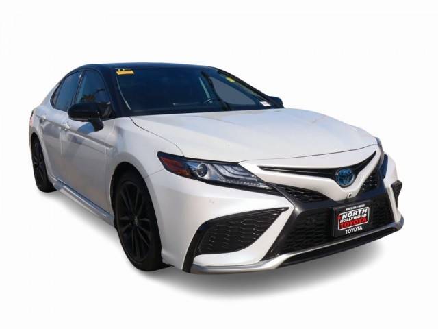 2023 Toyota Camry Hybrid XSE FWD photo