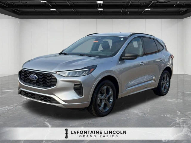 2023 Ford Escape ST-Line AWD photo