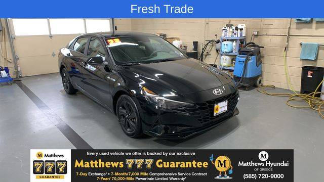 2023 Hyundai Elantra SEL FWD photo