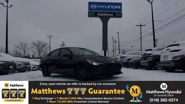 2023 Hyundai Elantra SEL FWD photo