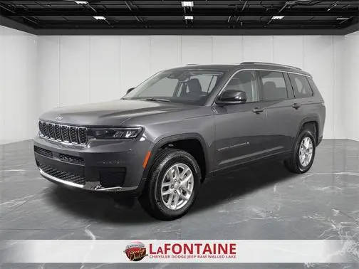 2023 Jeep Grand Cherokee L Laredo 4WD photo