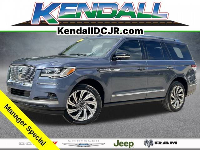 2023 Lincoln Navigator Standard RWD photo