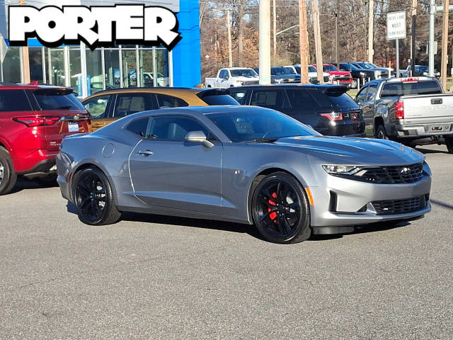 2023 Chevrolet Camaro 2LT RWD photo