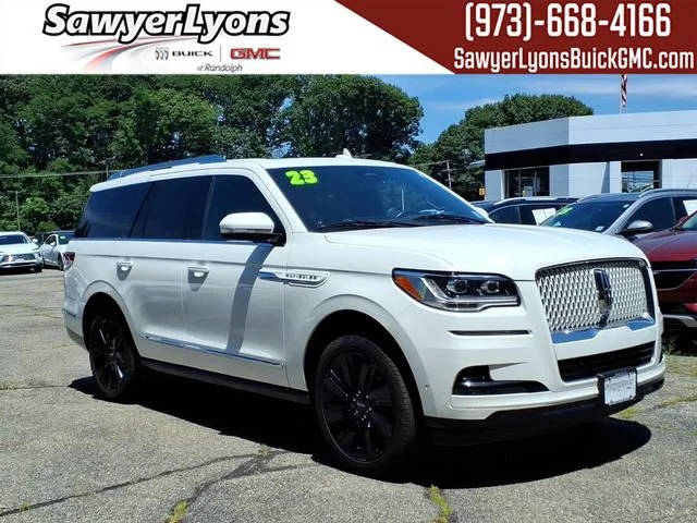 2023 Lincoln Navigator Reserve 4WD photo
