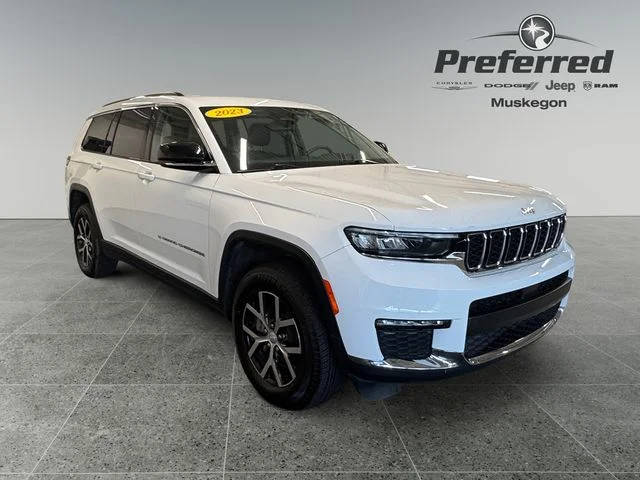 2023 Jeep Grand Cherokee L Limited 4WD photo
