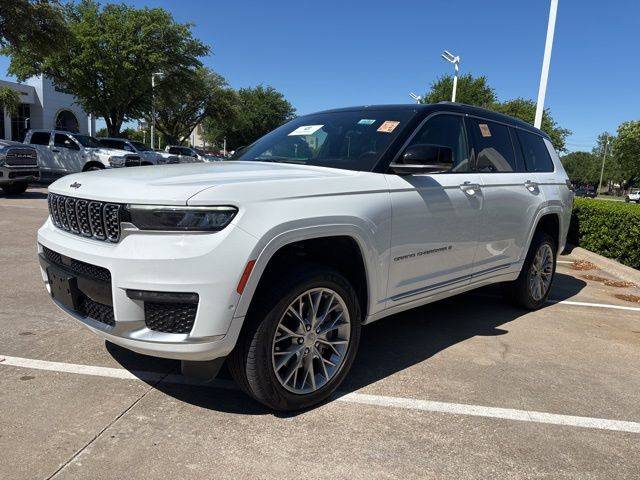 2023 Jeep Grand Cherokee L Summit 4WD photo