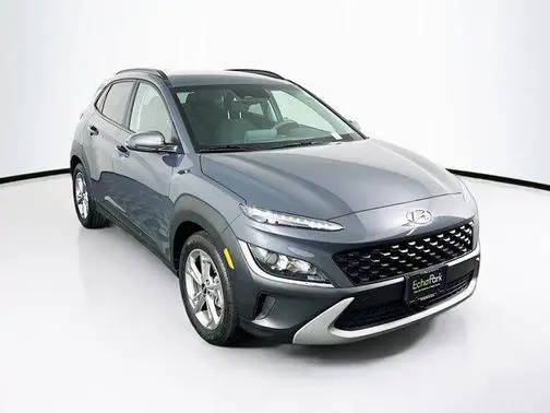 2023 Hyundai Kona SEL FWD photo