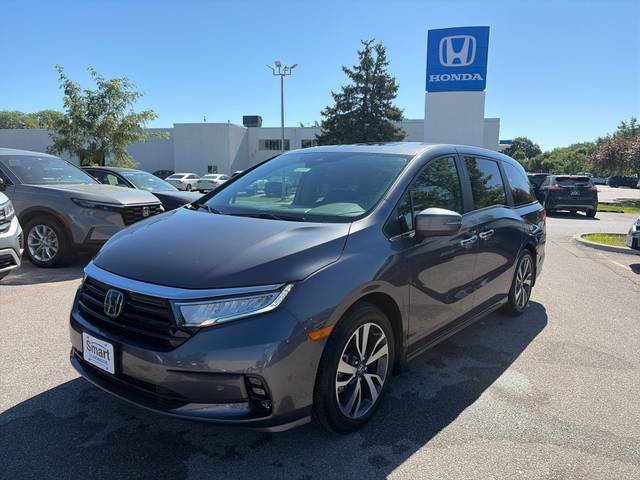 2023 Honda Odyssey Touring FWD photo
