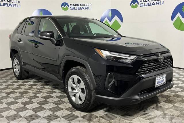 2023 Toyota RAV4 LE AWD photo