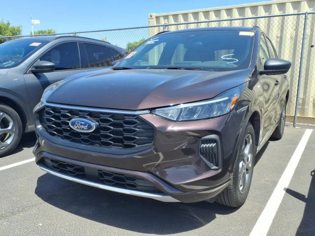 2023 Ford Escape ST-Line AWD photo