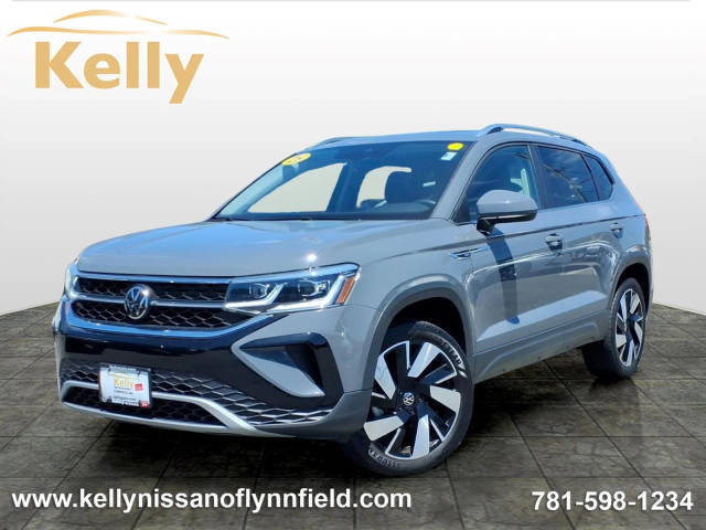 2023 Volkswagen Taos SEL AWD photo
