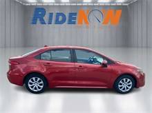 2021 Toyota Corolla LE FWD photo